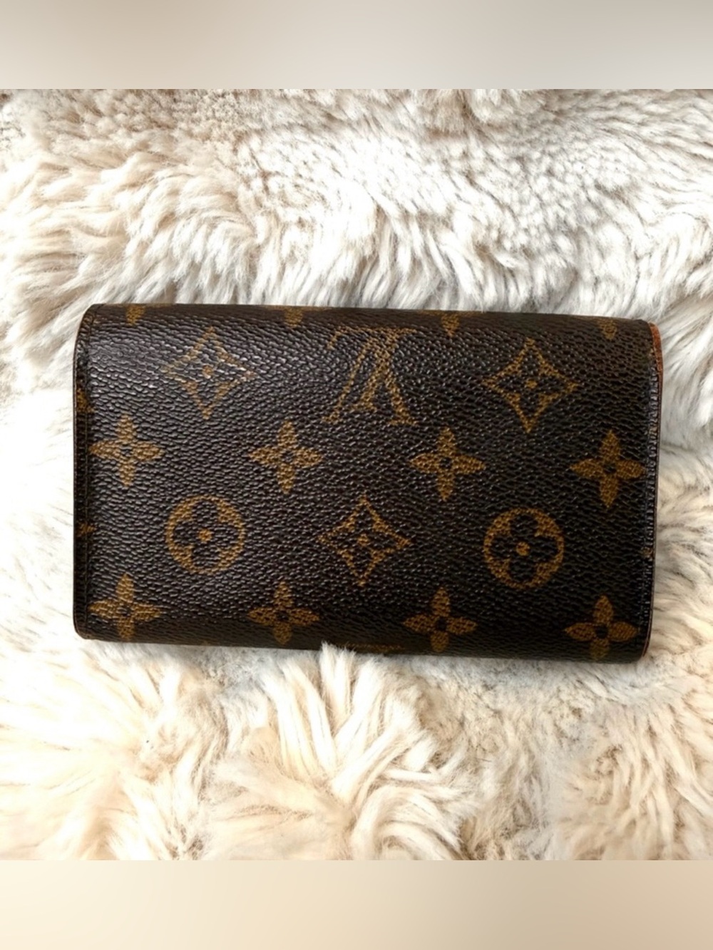 Louis Vuitton Monogram Canvas Fold Wallet in Brown and Gold - Picture 4 of 10